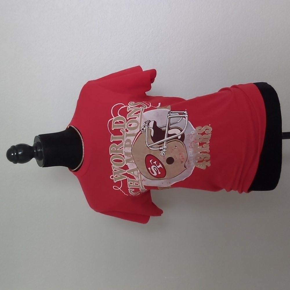 VINTAGE Authentically distressed 49ers Tee size small